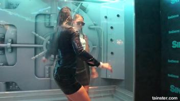 I can see your bra Screencap 74 on www.sinx.com