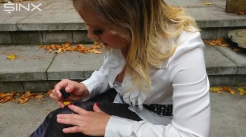 Blonde Babe Paints Her Nails Screencap 27 on www.sinx.com