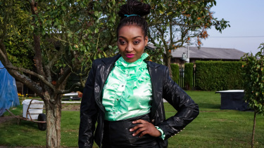 Latest deal - Mud Covered Blonde Gets A Good Washing