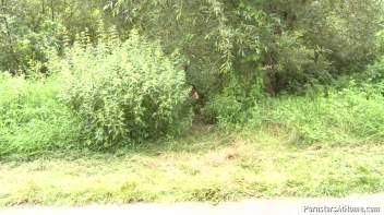 Beautiful BJ In The Bushes Screencap 72 on www.sinx.com