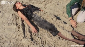 Gorgeous Girls Get Wet And Messy In The Park Screencap 79 on www.sinx.com