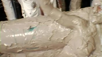 Spilled Drink Leads To Fight Screencap 107 on www.sinx.com