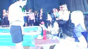 Spilled Drink Leads To Fight Screencap 5 on www.sinx.com