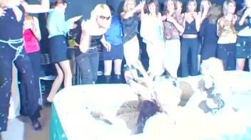 Spilled Drink Leads To Fight Screencap 59 on www.sinx.com