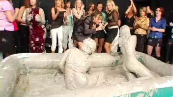 Spilled Drink Leads To Fight Screencap 63 on www.sinx.com