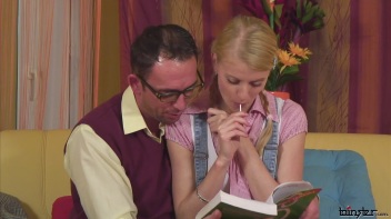 Club Cutie Piss Live Show Screencap 19 on www.sinx.com