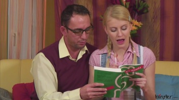 Club Cutie Piss Live Show Screencap 20 on www.sinx.com