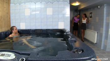 Joining In On Jacuzzi Fun Screencap 2 on www.sinx.com