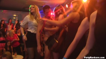 Party Hardcore Gone Crazy Vol. 10 Part 3 - Cam 3 Screencap 22 on www.sinx.com