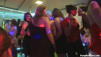 Party Hardcore Gone Crazy Vol. 13 Part 6 - Cam 2 Screencap 36 on www.sinx.com