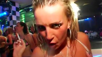 Racing Hos Part 4 - Shower Cam Screencap 1 on www.sinx.com