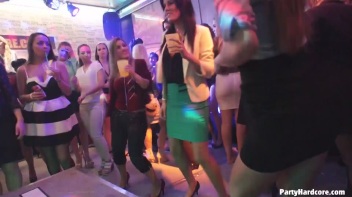 Party Hardcore Gone Crazy Vol. 32 Part 1 - Cam 2 Screencap 81 on www.sinx.com