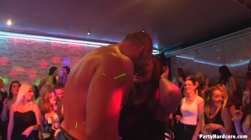 Party Hardcore Gone Crazy Vol. 12 Part 1 - Cam 1 Screencap 46 on www.sinx.com