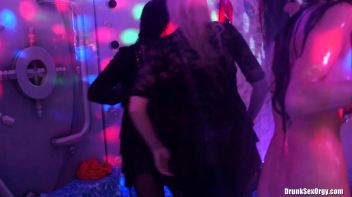 Holiday Hotties Part 5 - Shower Cam Screencap 77 on www.sinx.com