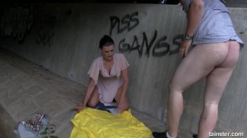 Alice treats herself with a golden shower Screencap 81 on www.sinx.com