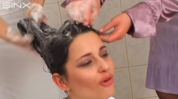 Pretty Girls Enjoy Hair Washing And Lathering Screencap 9 on www.sinx.com