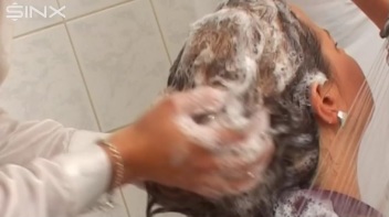 Pretty Girls Enjoy Hair Washing And Lathering Screencap 35 on www.sinx.com
