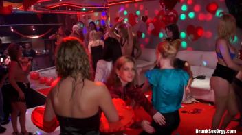 Valentine's Day Vaginas Part 6 - Cam 4 Screencap 77 on www.sinx.com