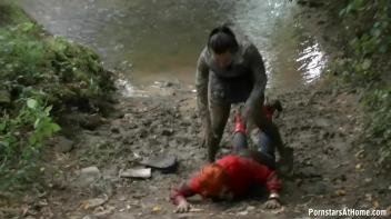 Welcome To The Mud Hole Screencap 62 on www.sinx.com