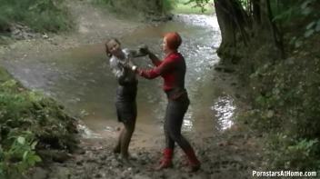 Welcome To The Mud Hole Screencap 64 on www.sinx.com