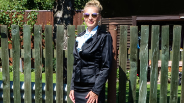 Latest deal - Wet paint play-fighting with four sexy ladies