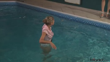 Bitches In Heat Need To Cool In The Pool Screencap 7 on www.sinx.com