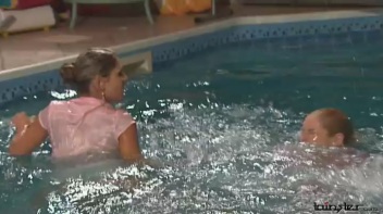 Bitches In Heat Need To Cool In The Pool Screencap 10 on www.sinx.com