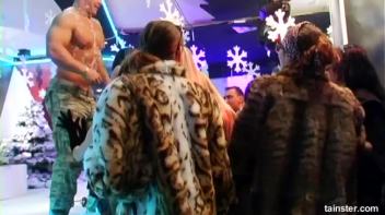 Pussy Blizzard Part 1 - Shower Cam Screencap 41 on www.sinx.com