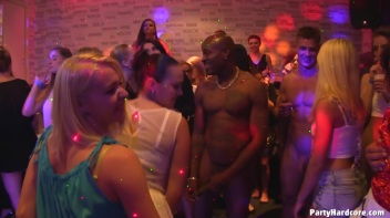 Party Hardcore Gone Crazy Vol. 13 Part 2 - Cam 1 Screencap 114 on www.sinx.com