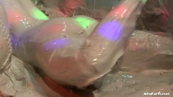 Eliss vs. Jordan Mud Massacre Screencap 85 on www.sinx.com