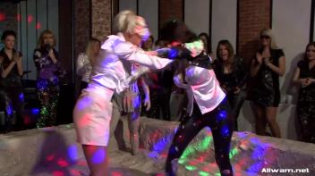 Eliss vs. Jordan Mud Massacre Screencap 37 on www.sinx.com