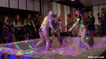 Eliss vs. Jordan Mud Massacre Screencap 53 on www.sinx.com