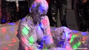 Eliss vs. Jordan Mud Massacre Screencap 57 on www.sinx.com