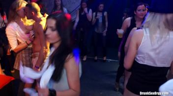 International Summer Lovin' Part 3 - Hardcore Cam Screencap 41 on www.sinx.com