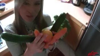 Eat Your Vegetables And Get Your DP Dessert! Screencap 14 on www.sinx.com