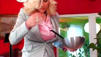 Cream on the Crotch Screencap 2 on www.sinx.com