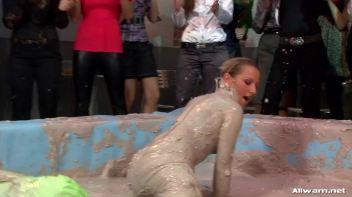 Sara vs. Lexxis Brown Screencap 40 on www.sinx.com