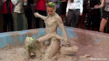 Sara vs. Lexxis Brown Screencap 78 on www.sinx.com