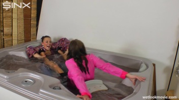 Wetlook Fantasy Babes Play In Hot Tub Screencap 28 on www.sinx.com