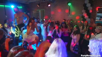 Party Hardcore Gone Crazy Vol. 37 Part 1 - Cam 2 Screencap 76 on www.sinx.com