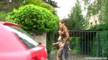 Two Honies Have A Honey Picnic Screencap 85 on www.sinx.com