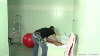 Perfectly Placed Bathtub Wetlook Fucking Screencap 3 on www.sinx.com