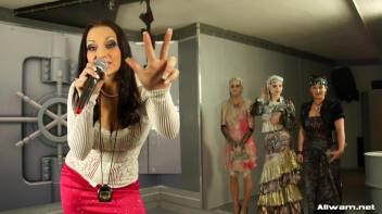 Eurobabe Splash Contest Screencap 88 on www.sinx.com