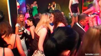 Pussy Casino Part 2 - Cam 1 Screencap 13 on www.sinx.com