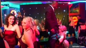 Pussy Casino Part 2 - Cam 1 Screencap 36 on www.sinx.com