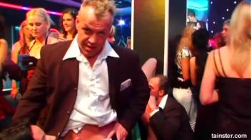 Pussy Casino Part 2 - Cam 1 Screencap 7 on www.sinx.com