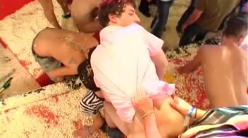 GGC 11 Poppin Ass Part 3 Screencap 23 on www.sinx.com