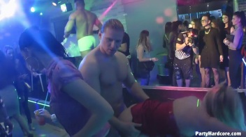 Party Hardcore Gone Crazy Vol. 32 Part 5 - Cam 1 Screencap 85 on www.sinx.com