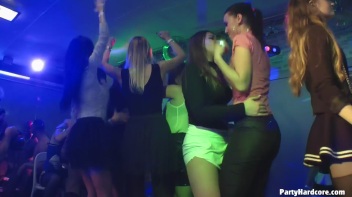 Party Hardcore Gone Crazy Vol. 32 Part 5 - Cam 1 Screencap 26 on www.sinx.com