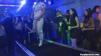 Party Hardcore Gone Crazy Vol. 32 Part 5 - Cam 1 Screencap 41 on www.sinx.com